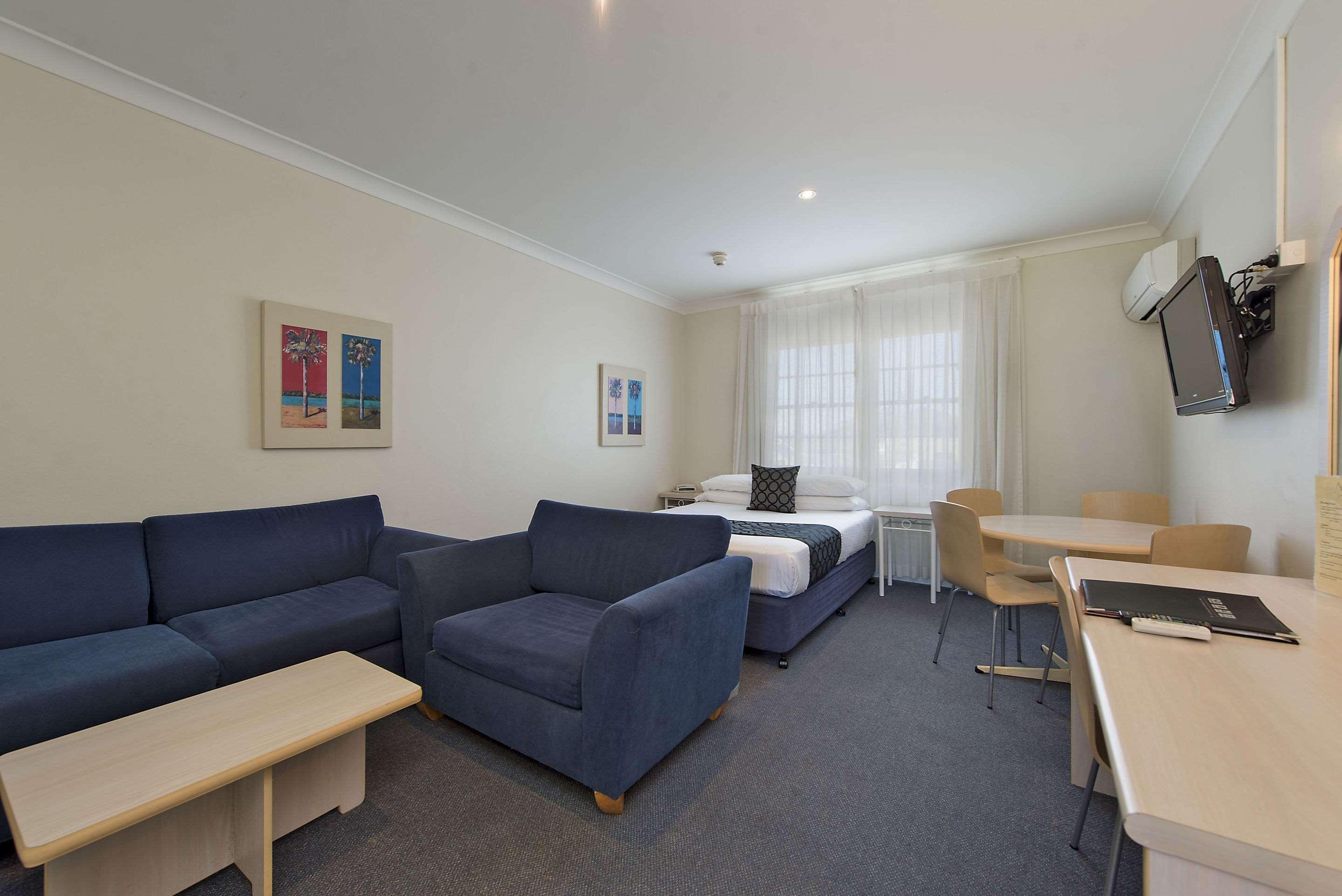 Comfort Inn All Seasons Баллина Экстерьер фото